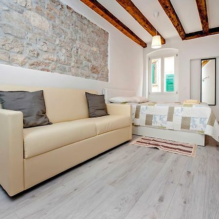 Apartment Ca' 1620 - Rosa Selvatica Rovigno Esterno foto