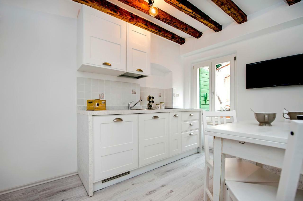 Apartment Ca' 1620 - Rosa Selvatica Rovigno Esterno foto