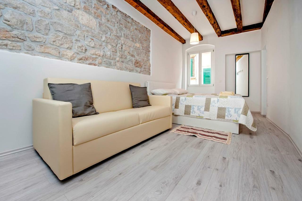 Apartment Ca' 1620 - Rosa Selvatica Rovigno Esterno foto