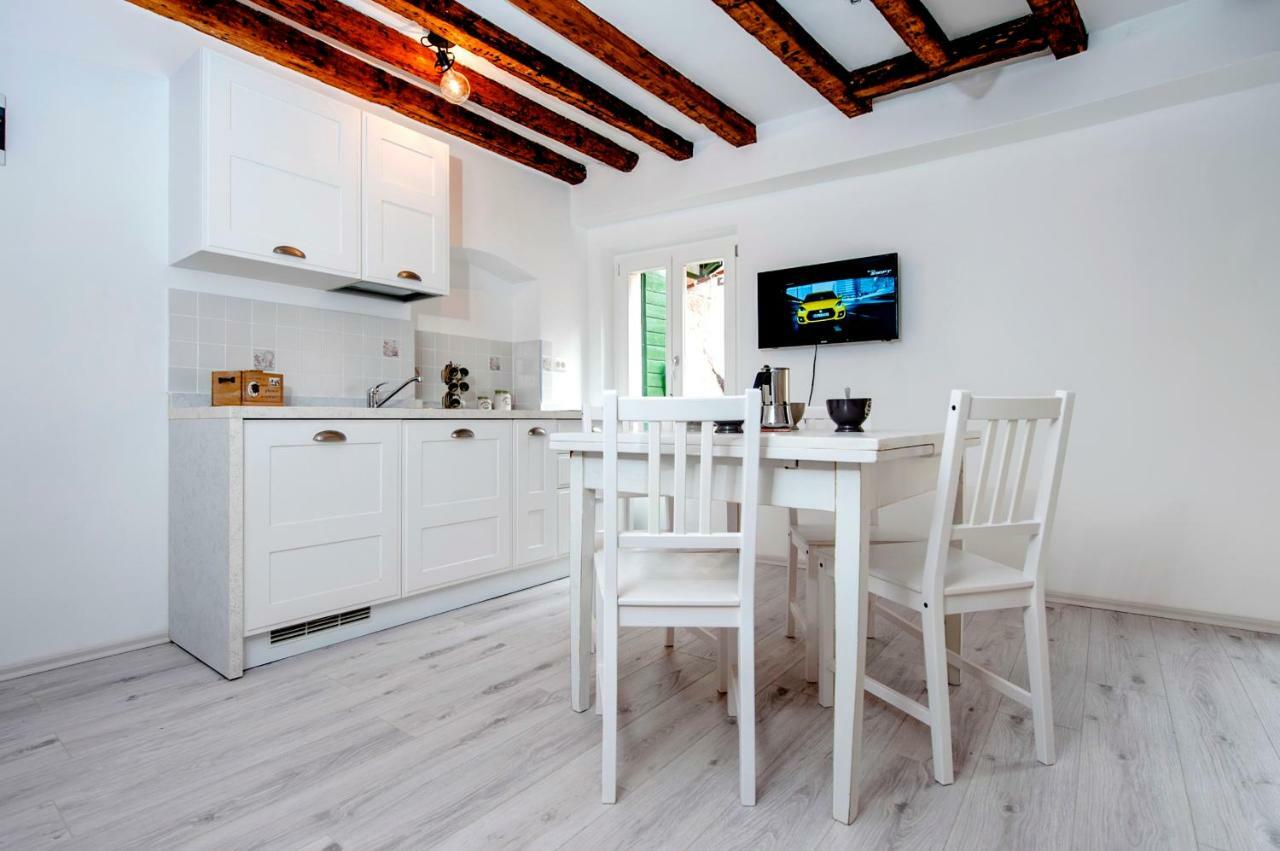 Apartment Ca' 1620 - Rosa Selvatica Rovigno Esterno foto