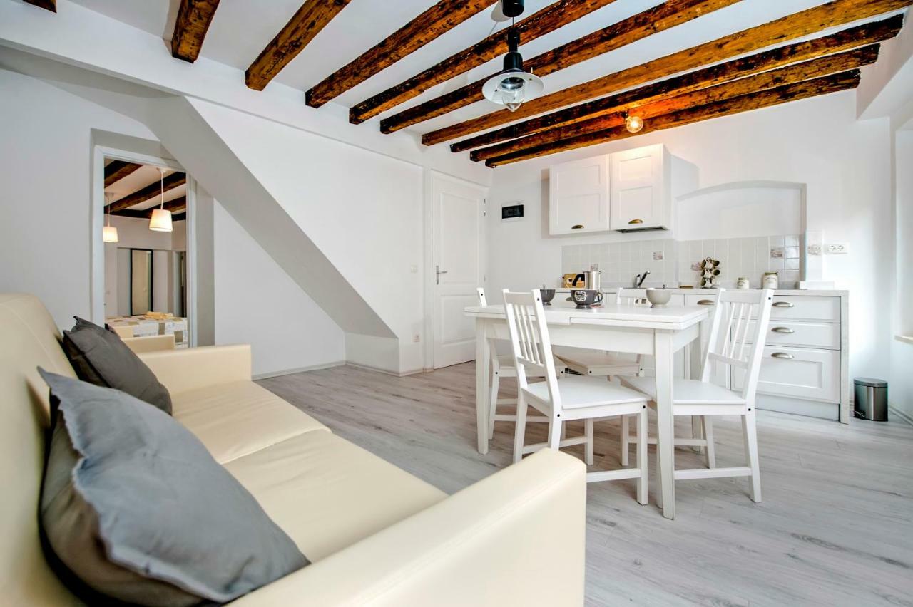 Apartment Ca' 1620 - Rosa Selvatica Rovigno Esterno foto